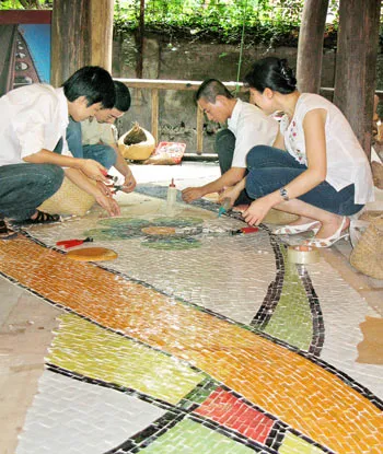 "Con đường gốm sứ ven sông Hồng" tiếp tục được nối dài