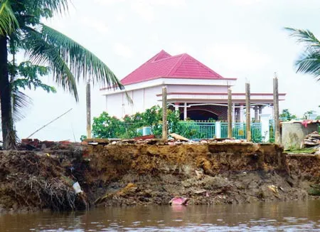 Phản hồi loạt bài Sạt lở - Người dân “sống trong sợ hãi”: Tái định cư… trên giấy!