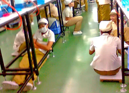 Phía sau cánh cổng nhà máy-Bài 3: Những chuyện... không nói ra thì không ai biết