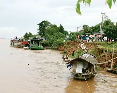 Đồng bằng sông Cửu Long: Mưa là… lở!