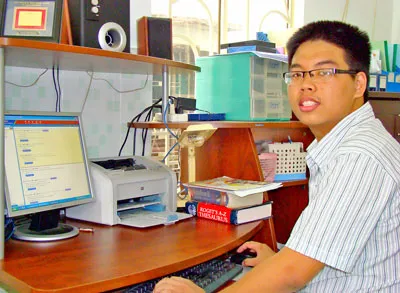 Thủ khoa các trường ĐH tại TPHCM-Nghị lực và ý chí vươn lên ảnh 2