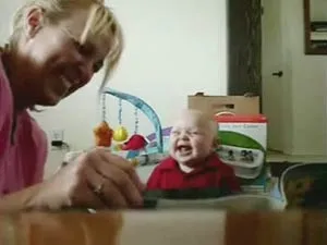 Phút thư giãn của bé