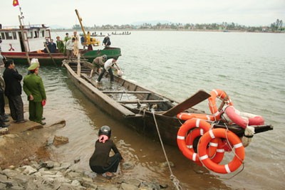 (File photo) The wrecked ferry boat. It could only carry 12 passengers at most.