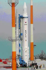 Hàn Quốc: Phóng tên lửa đầu tiên vào ngày 11-8