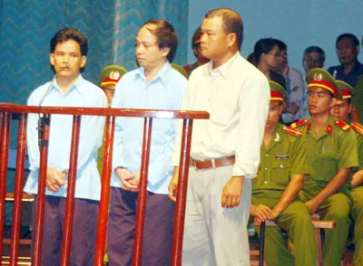 Xử vắng mặt nguyên chánh thanh tra Bộ Công an Trần Văn Thanh