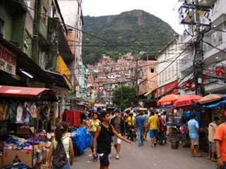 Đường phố Rocinha