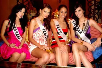 Hoàng Yến và các người đẹp khác