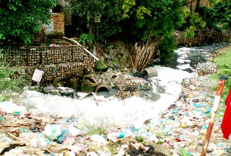 Dự án cải tạo kênh Ba Bò (quận Thủ Đức): Tăng kinh phí, thêm… nỗi lo