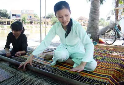 Dệt chiếu Kim Bồng (Hội An)