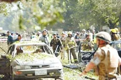 Afghanistan: Đánh bom liều chết nhắm vào trụ sở ISAF và Đại sứ quán Mỹ