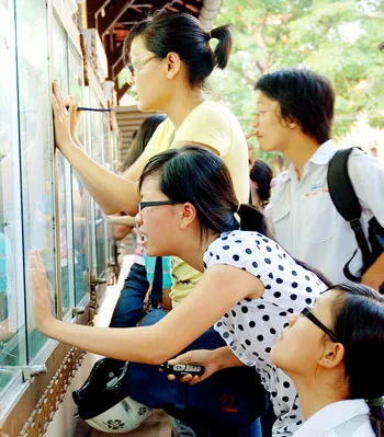 Giám đốc Sở GD-ĐT TPHCM Huỳnh Công Minh: Vừa học, vừa làm, không thể hoàn hảo...!