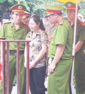 Án tử hình cho người vợ hung hãn