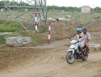 Dự án Cảng sông Phú Định (quận 8): Đất giao, tiền chưa nhận