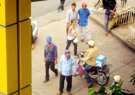 Bệnh viện Da liễu - “Cò” vẫn hoành hành!