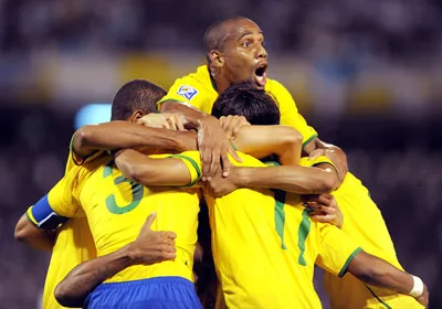 Brazil đoạt vé vào vòng chung kết World Cup 2010 trước 3 vòng đấu ảnh 4