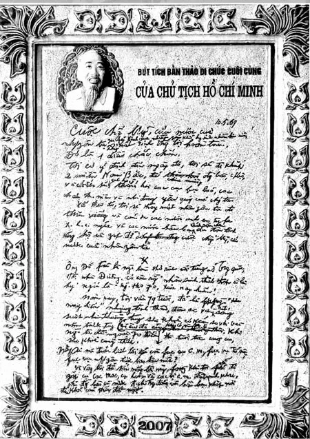 Di chúc Bác Hồ trên đá