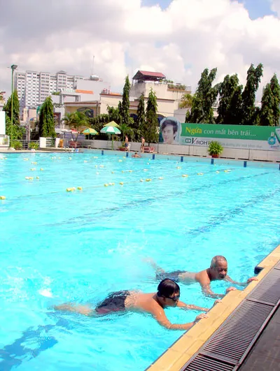 CLB bơi lội Vân Đồn phục vụ nhu cầu rèn luyện thể lực của người dân