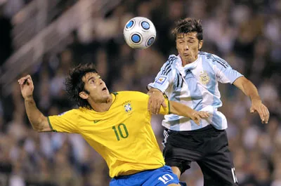 Brazil đoạt vé vào vòng chung kết World Cup 2010 trước 3 vòng đấu