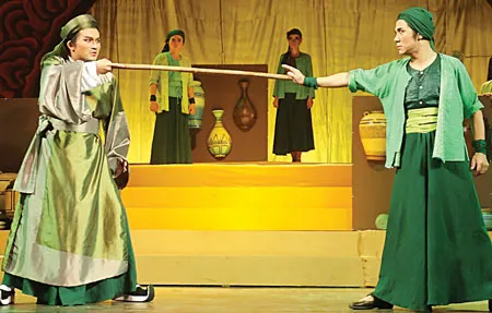 Nhạc kịch lịch sử “Ngàn năm tình sử”: Phục vụ gần 10.000 lượt khán giả