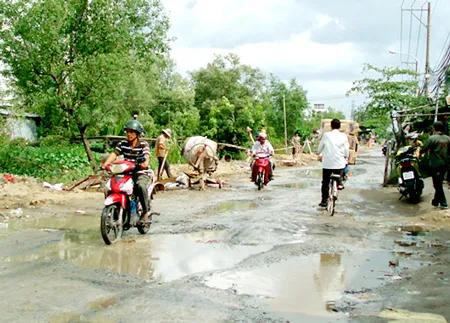 Đường giao thông vùng ven - “Con gái người ta”!?