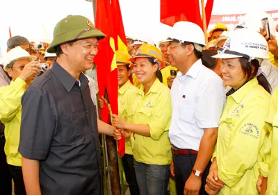 Đưa tổ máy số 1 phát điện vào cuối năm 2010