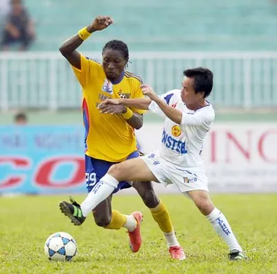 Bóng đá Sài Gòn,vùng trắng ở V-League- Kỳ 1: Nghèo vì… không hề thiếu tiền?!
