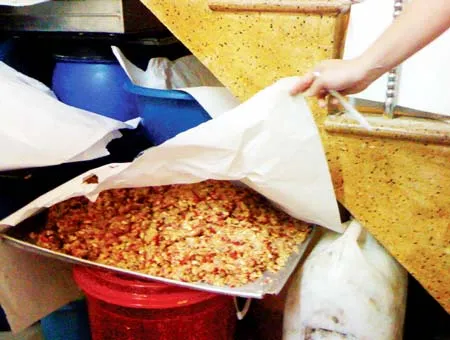 Sản xuất bánh trung thu: Vệ sinh vẫn chưa đảm bảo