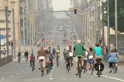 Hơn 2.000 đô thị hưởng ứng "Ngày thế giới không xe ô tô"