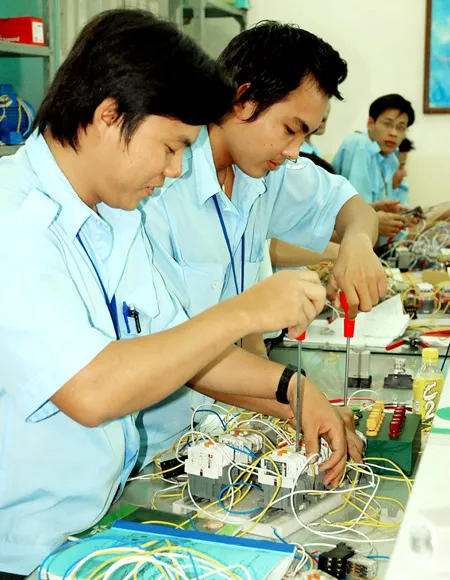 Tìm “lối ra” cho sinh viên sư phạm