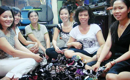 Xóm làm kẹp tóc