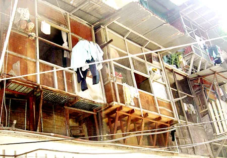 Hướng dẫn bán nhà theo NĐ 61/CP -  Bộ Xây dựng “to” hơn Chính phủ?