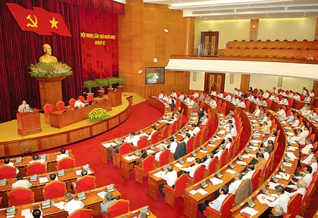 Hoàn chỉnh thêm một bước quan trọng các dự thảo văn kiện sẽ trình Đại hội toàn quốc lần thứ XI của Đảng