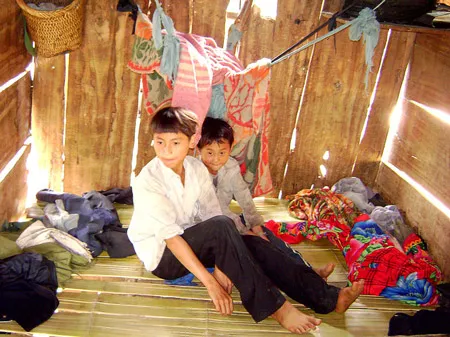 “Làng” lều biên ải