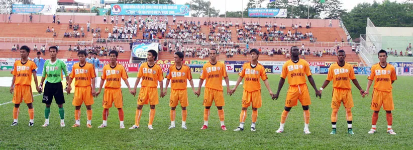 Xóa tên Quân khu 4 khỏi bản đồ bóng đá Việt Nam: “Được” hay “bị” bán?