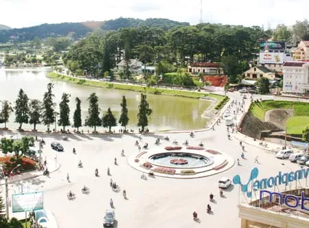 Đà Lạt: 100 tỷ đồng nạo vét hồ Xuân Hương và nâng cấp cầu Ông Đạo