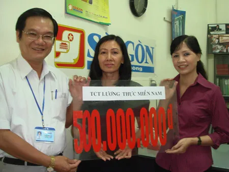 Bạn đọc báo SGGP đóng góp ủng hộ nạn nhân bão số 11