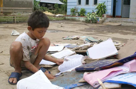 Thiệt hại do bão lũ tiếp tục tăng ảnh 2