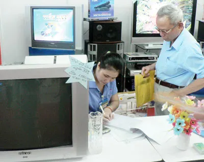 Ở đâu “ngành công nghiệp” ti vi, máy vi tính Việt Nam? - Bài 1: Số “0” tròn trĩnh