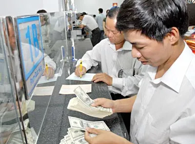 Giá vàng trong nước bị tác động bởi USD: Sáng tăng chiều giảm!