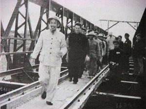 President Ho Chi Minh in his visit to the northern province of Bac Giang in 1955 (File photo)
