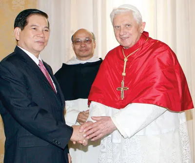 Chủ tịch nước Nguyễn Minh Triết gặp Giáo hoàng Benedict XVI và Thủ tướng Vatican