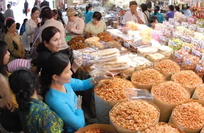 Nỗ lực bình ổn giá