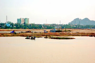 Miền Trung sống chung với bão lũ-Những khu tái định cư “sạt” theo lũ