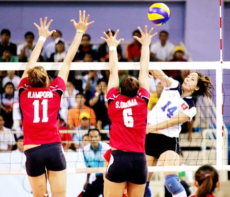 SEA Games - Chung kết bóng chuyền nữ: Không thể hạ người Thái