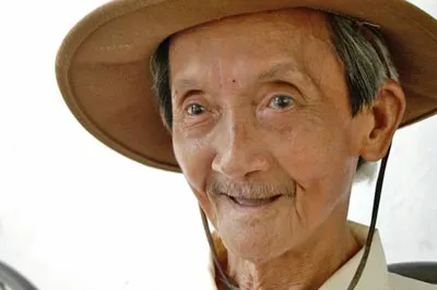 Trang Thế Hy: cổ thụ sum suê lộc biếc