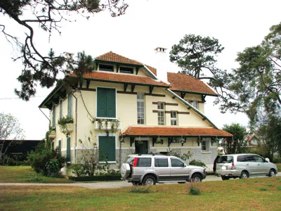 Một căn biệt thự cổ sau ngày trùng tu