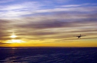 File photo shows a ski-plane landing on the ice near the Australian Antartic station of Casey. (AFP photo)