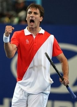 Tommy Robredo of Spain celebrates his win against Andy Murray of Britain after their mens singles final match of the Hopman Cup in Perth. (AFP photo)