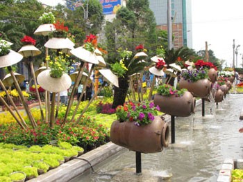 A view of Nguyen Hue Street during Tet 2009 (Photo: Thanh Nien)