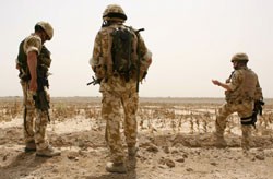 UK soldiers patrol a southern area in Afghanistan. (AFP Photo)